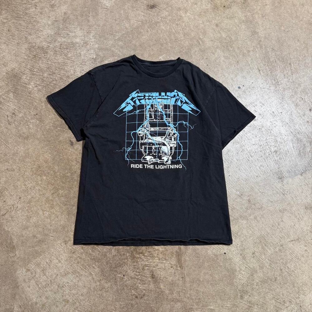 Black Metallica Ride The Lightning Graphic T-Shirt
